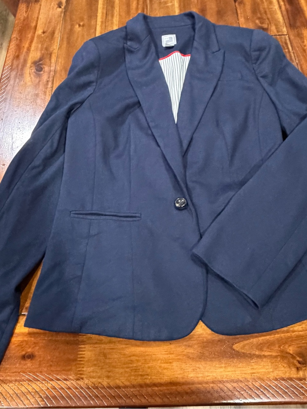 Classic Navy Single-Button Blazer